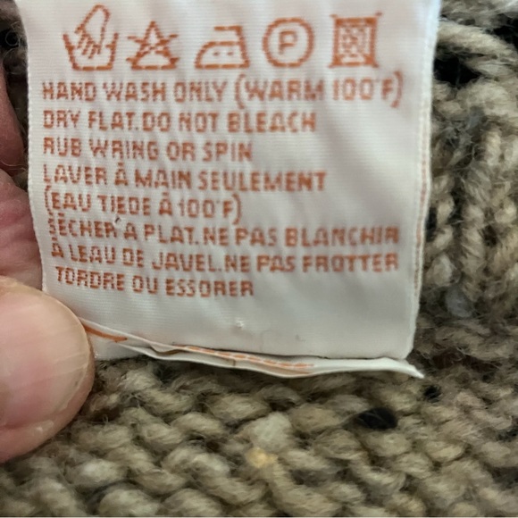 VTG Róisín Dubh Irish wool beige heathered sweater w/Gaelic letters - Picture 8 of 10